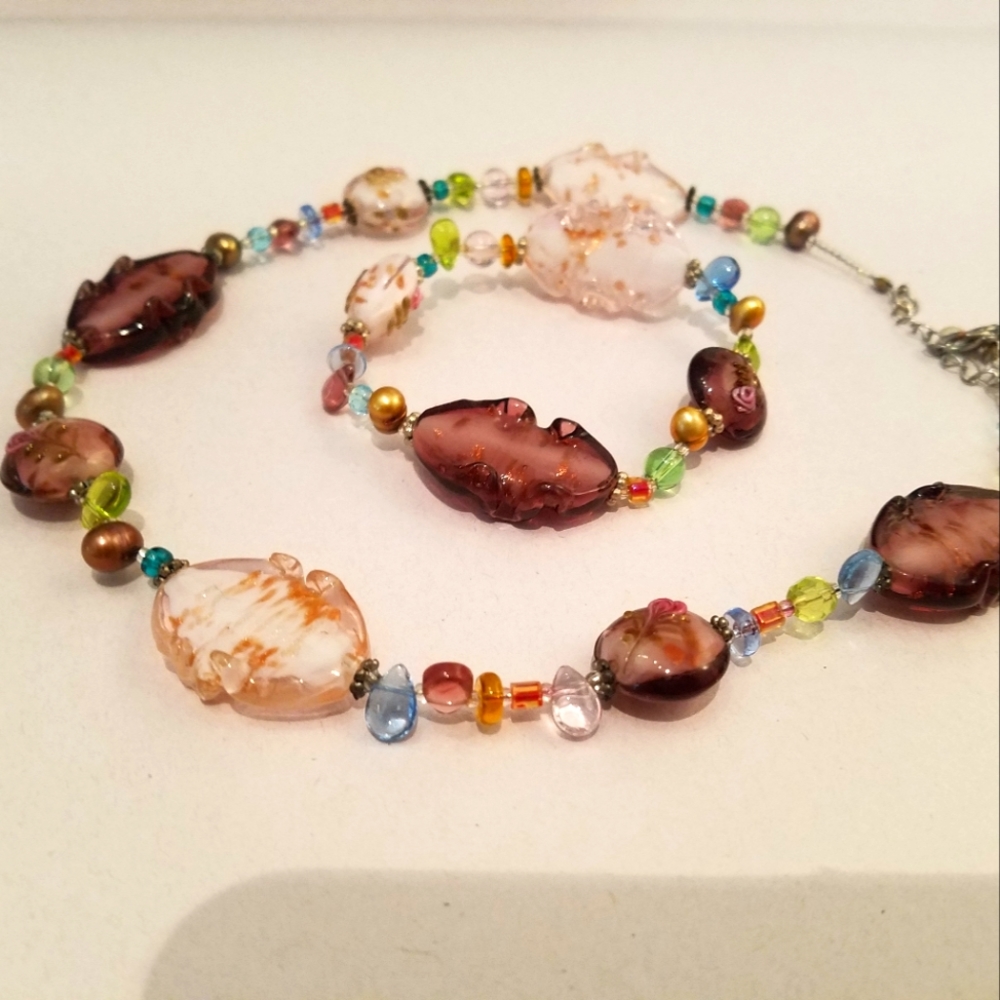 Premier Designs necklace and bracelet
